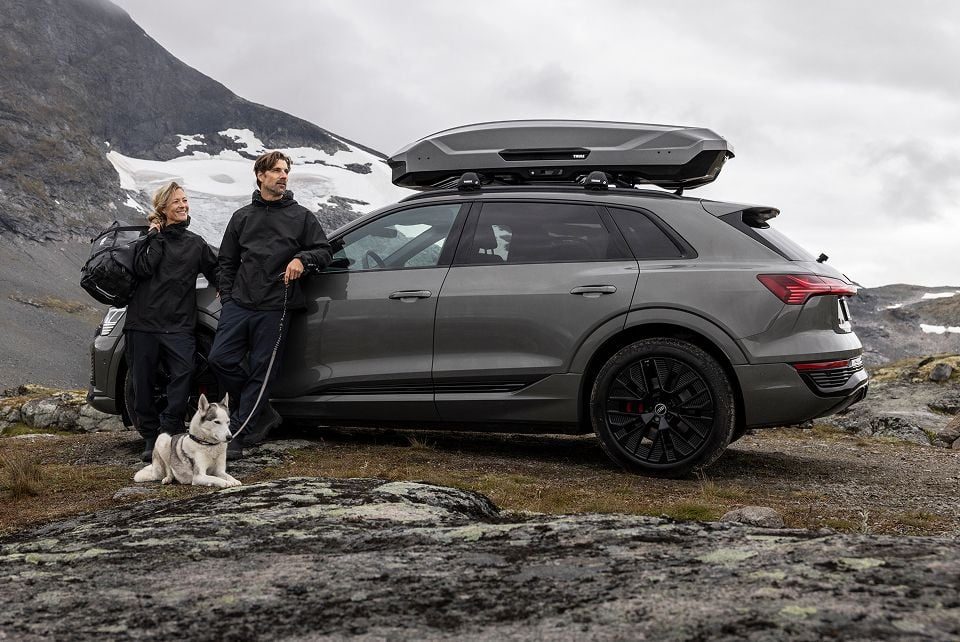 Thule Motion 3 cargo box system
